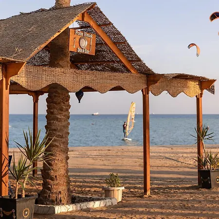 Palm Royale Resort - Soma Bay