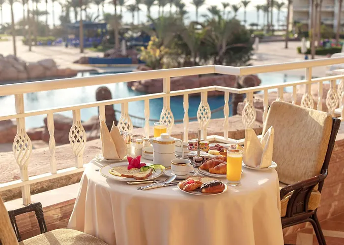 Palm Royale - Resort 5*