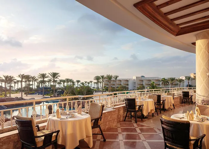 Palm Royale - 5*