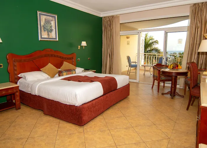 Resort Palm Royale - 5*