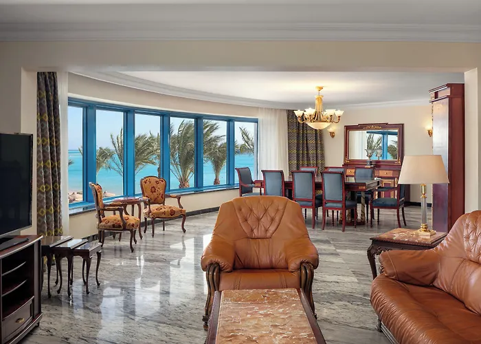 Palm Royale - 5* מפרץ סומה